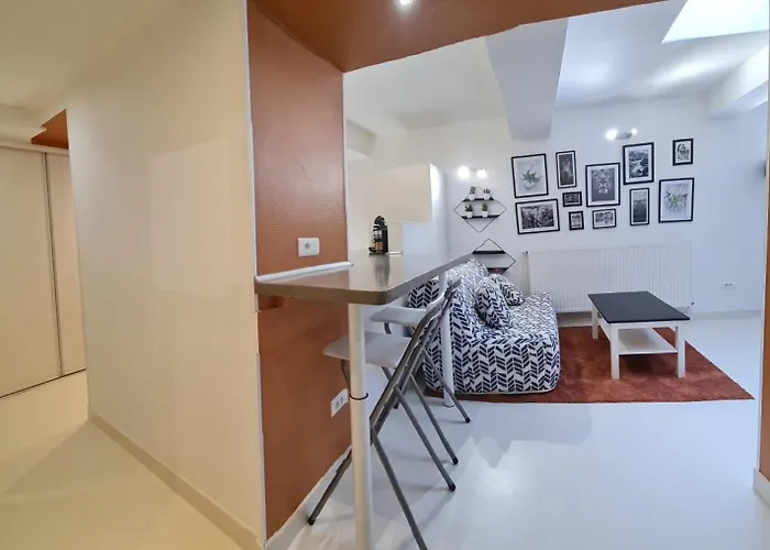 Le Souplex Apartment *